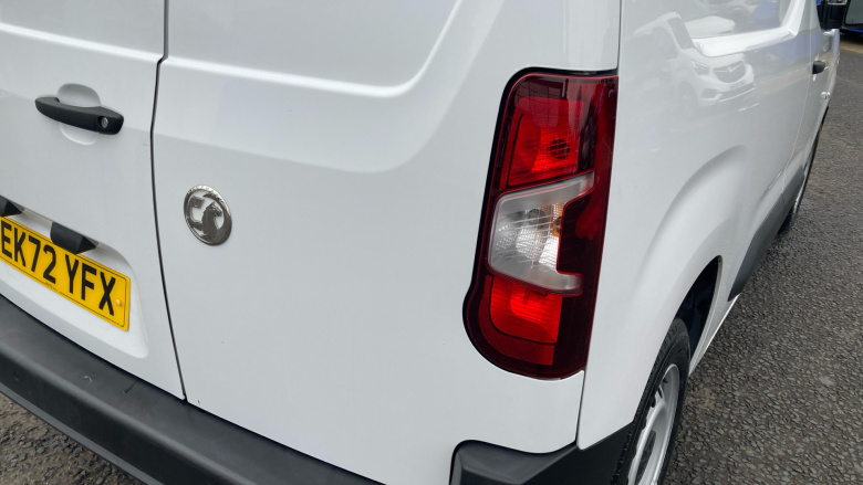 Vauxhall Combo Cargo Combo L1 Diesel 2300 1.5 Turbo D 100ps H1 Dynamic Van [6 Speed]